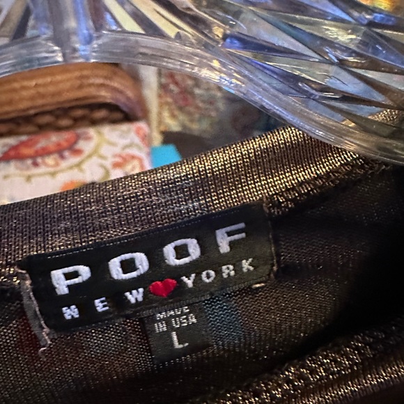Poof New❤️York like new top - Picture 3 of 3